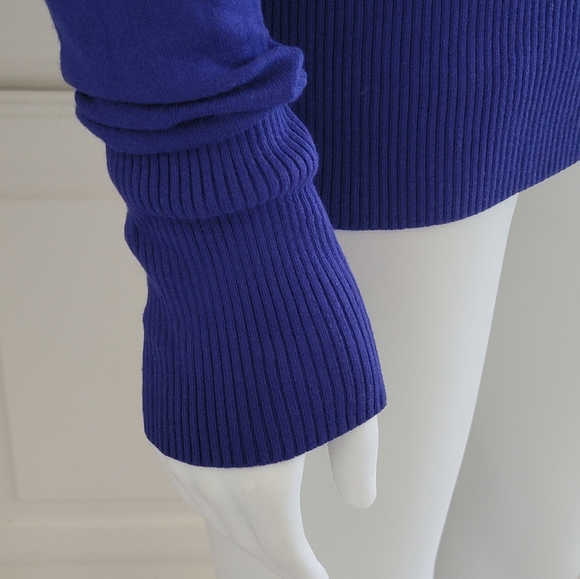 Banana Republic Cashmere Blend Cobalt Blue V-neck long sleeve sweater size M - Picture 5 of 7